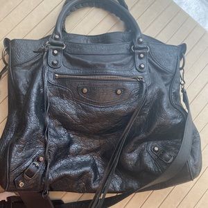 BALENCIAGA
Black Lambskin Leather Motorcycle Velo Bag